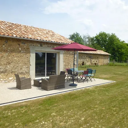 Fermette Renovee Spacieuse, Calme Et Lumineuse